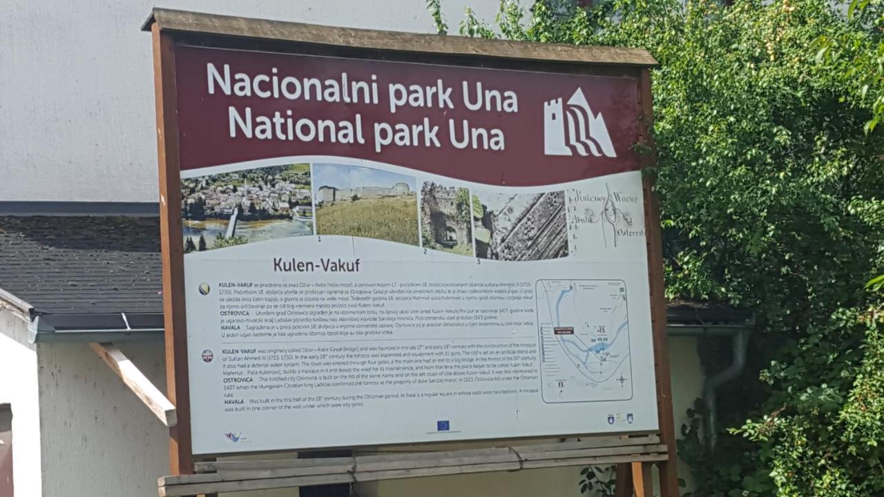 Studio Apartman Sajra Kulen Vakuf Exteriör bild